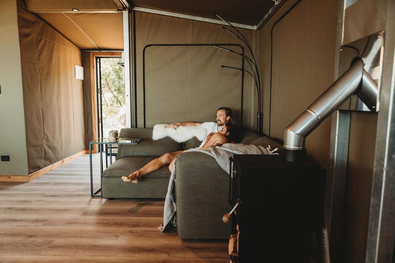 Drift Off Grid Luxury Eco Glamping 호텔 Tarakohe 외부 사진